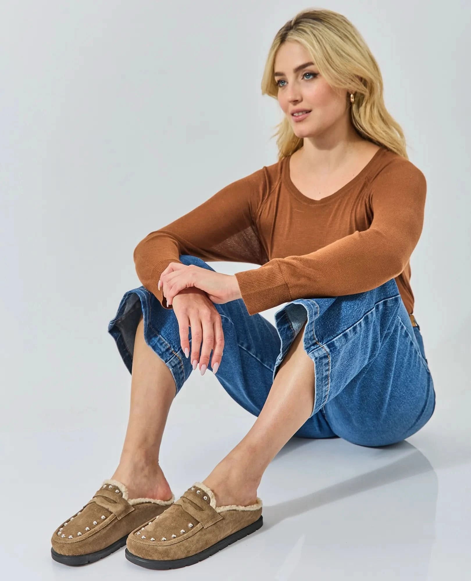 כפכפים סגורים - הדס - B Unique -  כפכפים