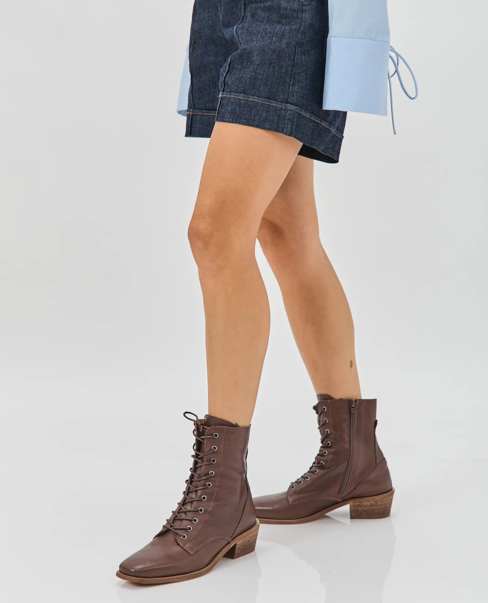 מגפונים עם שרוכים- שיר - B Unique -  מגפונים