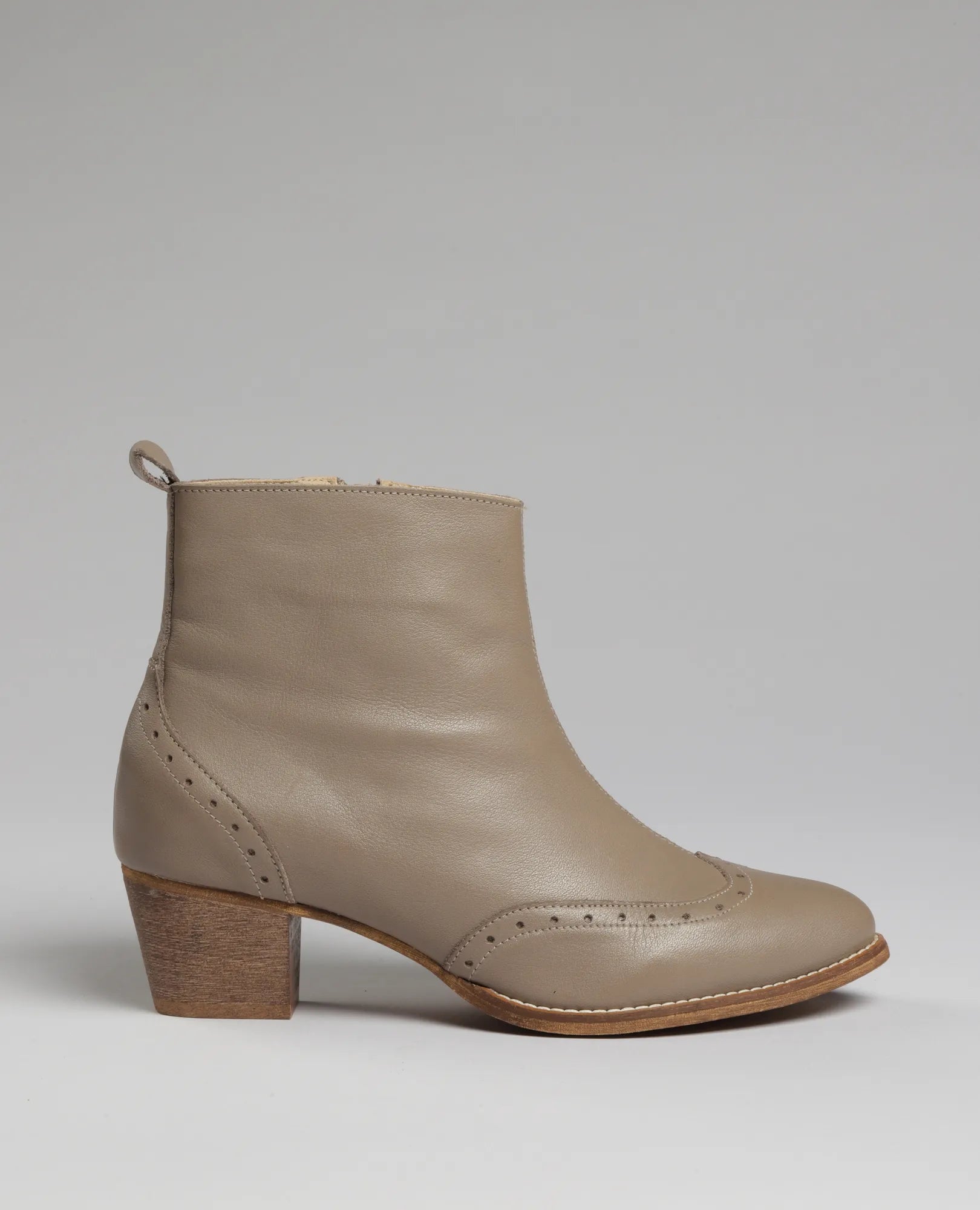 מגפוני עקב - קארין - B Unique -  מגפונים