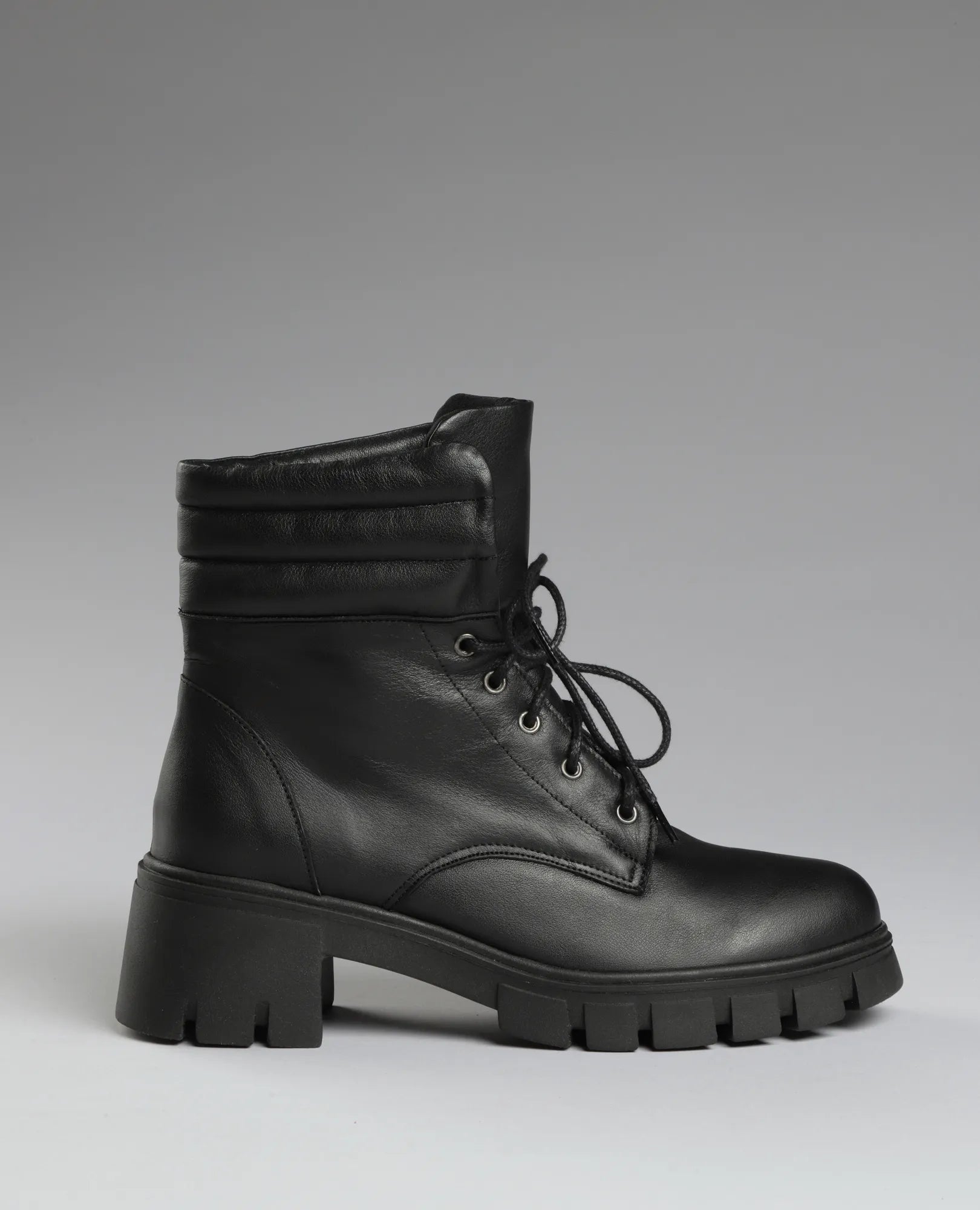 מגפוני שרוכים - הדר