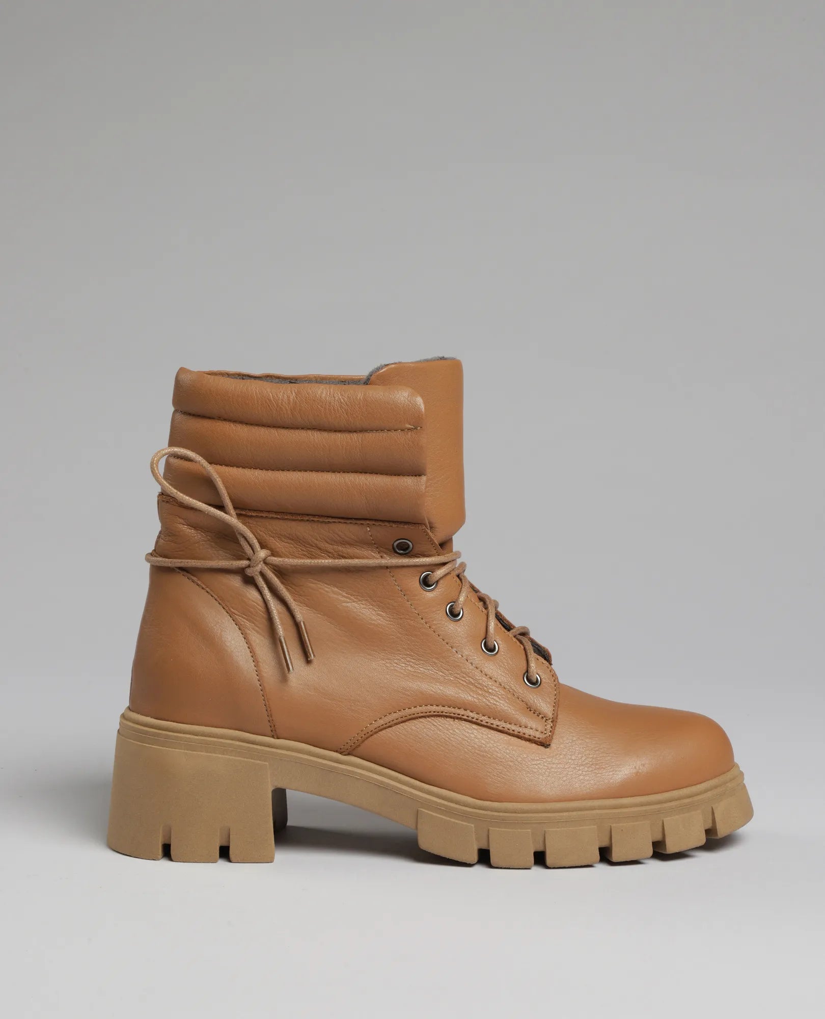 מגפוני שרוכים - הדר