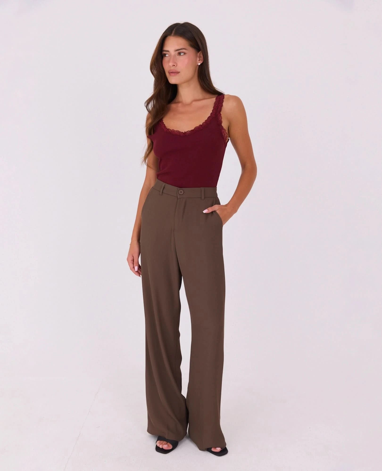 גופיה ריפ תחרה - B Unique -  גופייה