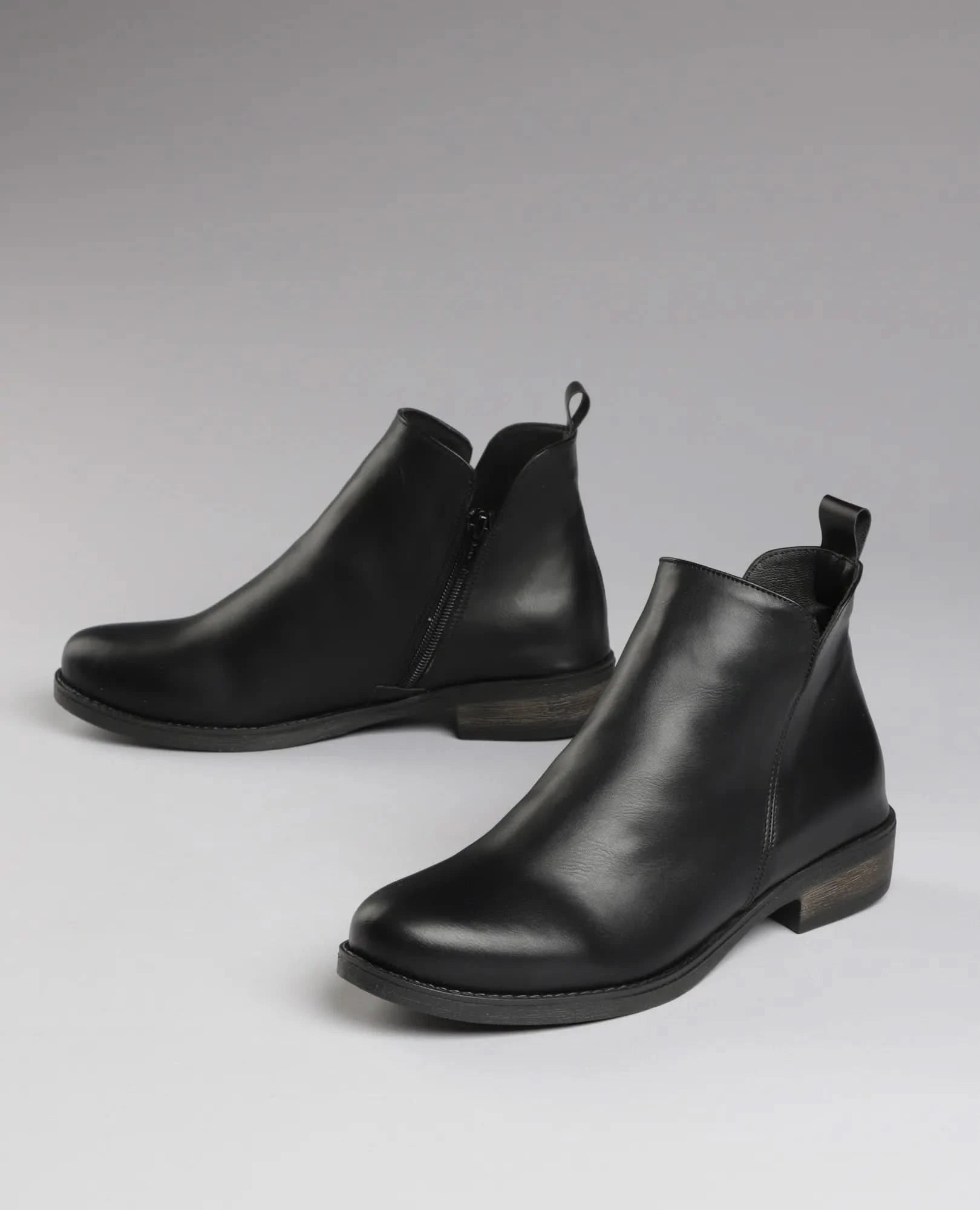 מגפונים לנשים- שחר - B Unique -  מגפונים