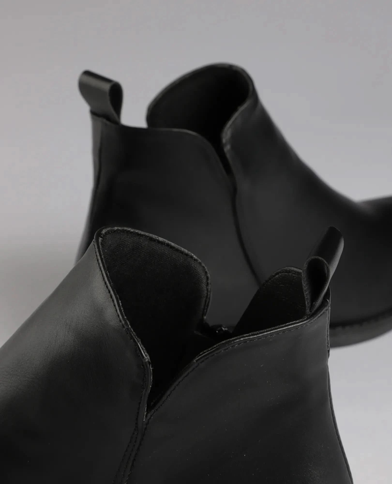 מגפונים לנשים- שחר - B Unique -  מגפונים