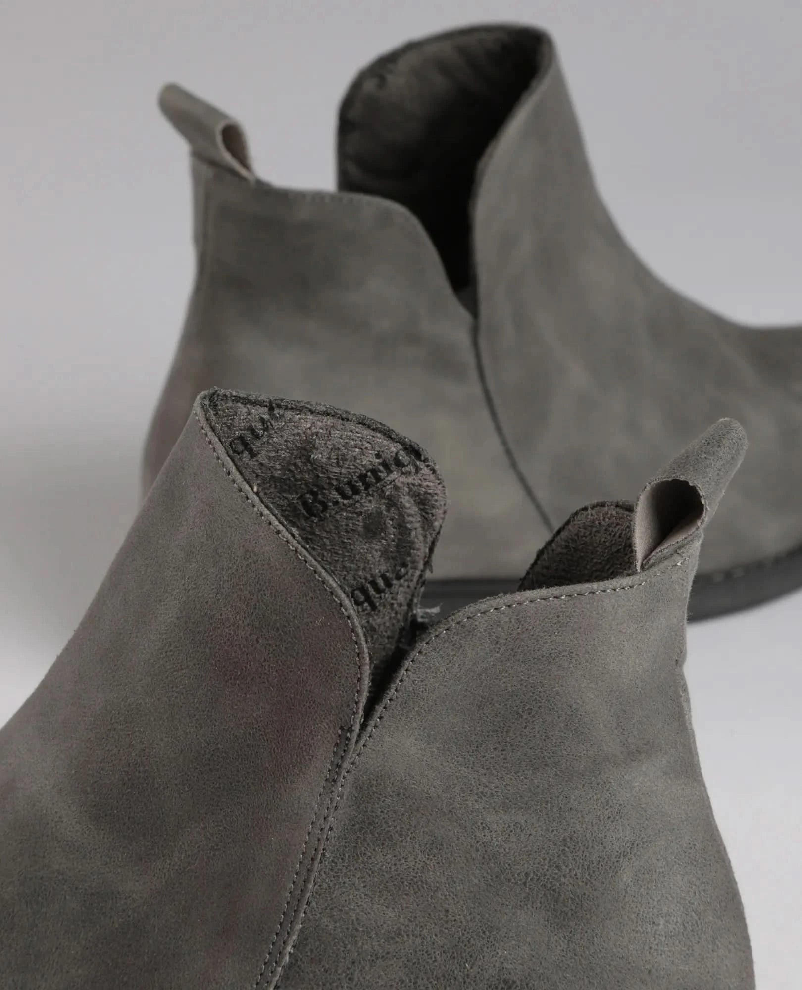 מגפונים לנשים- שחר - B Unique -  מגפונים