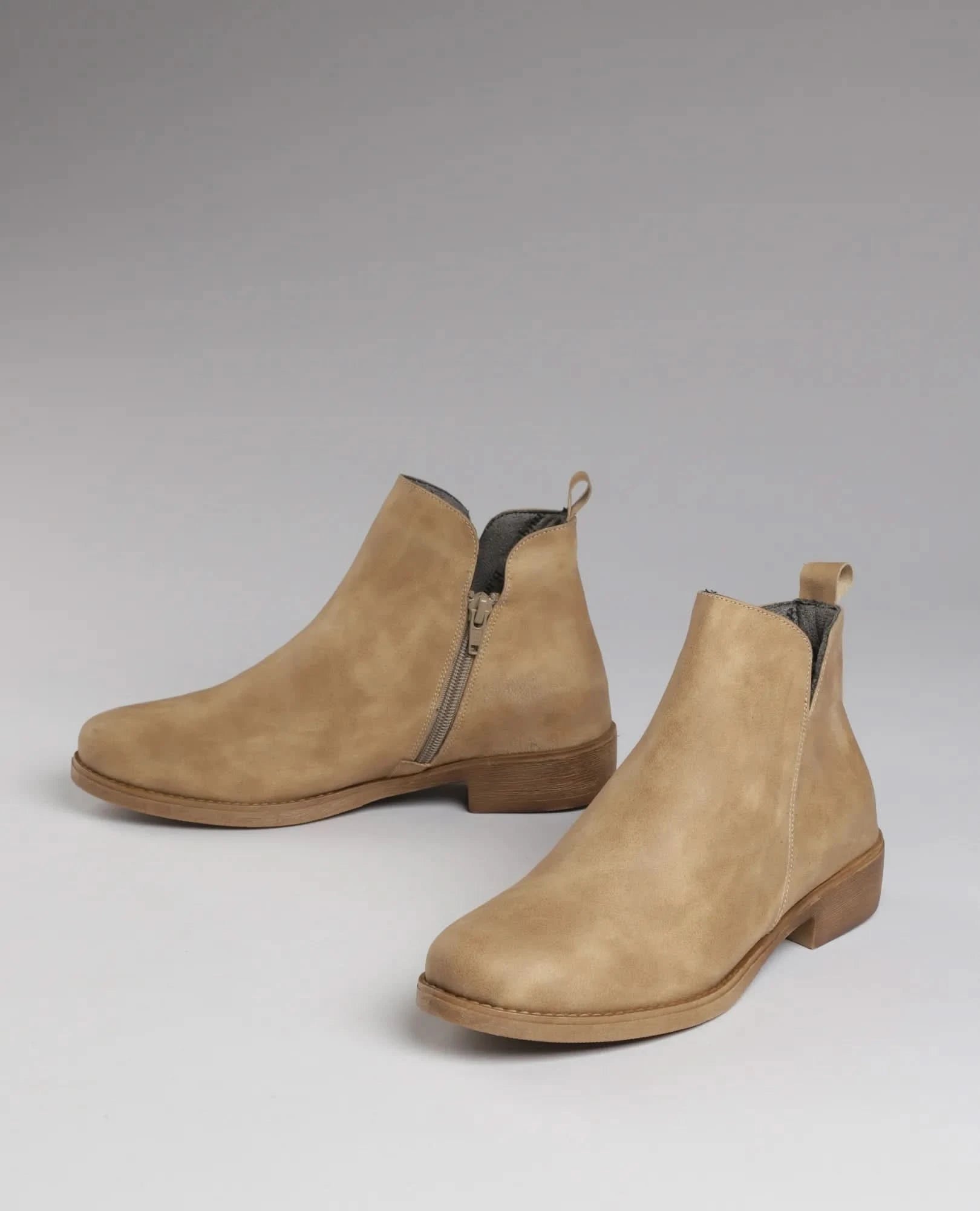 מגפונים לנשים- שחר - B Unique -  מגפונים