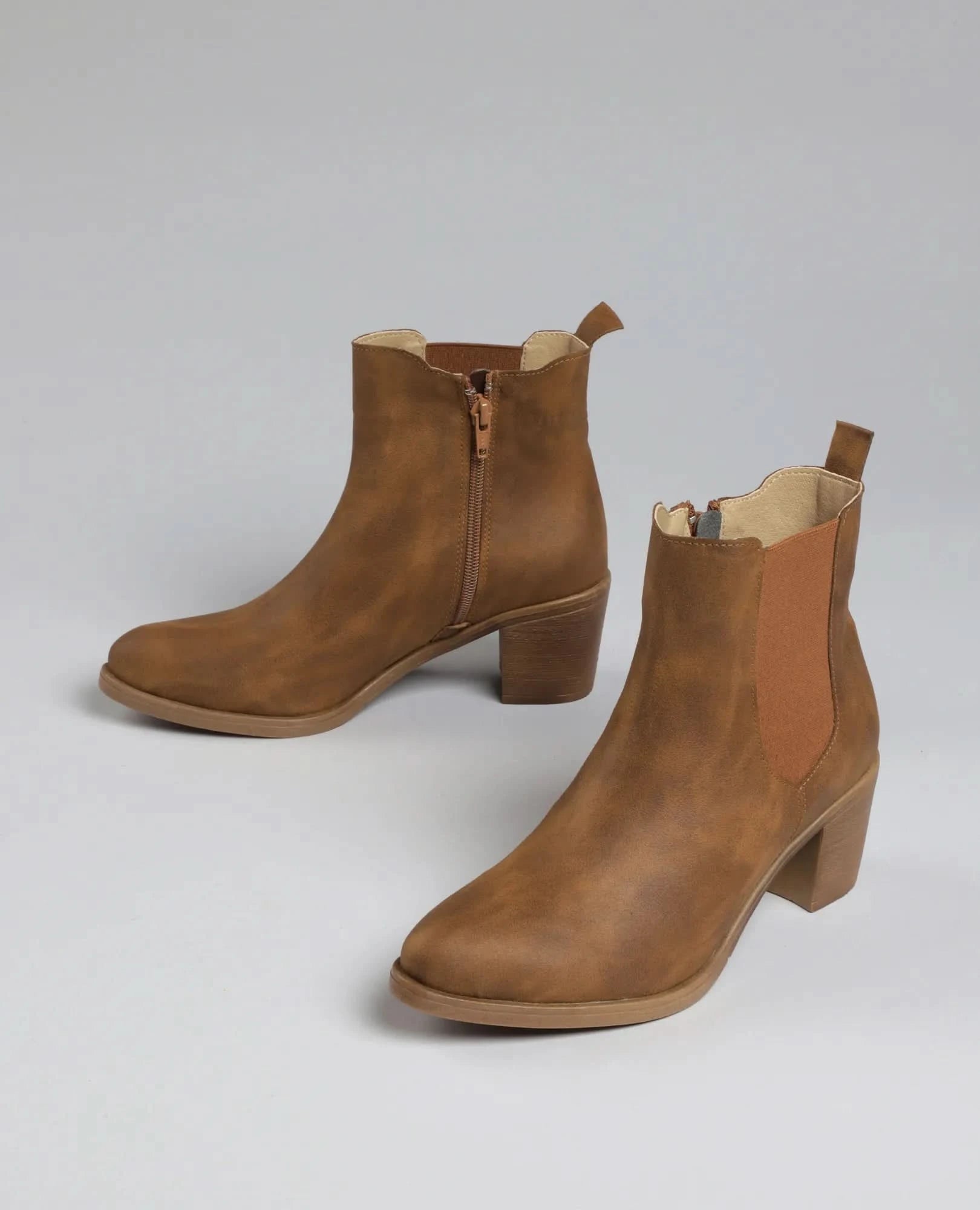 מגפוני צ'לסי - רקפת - B Unique -  מגפונים