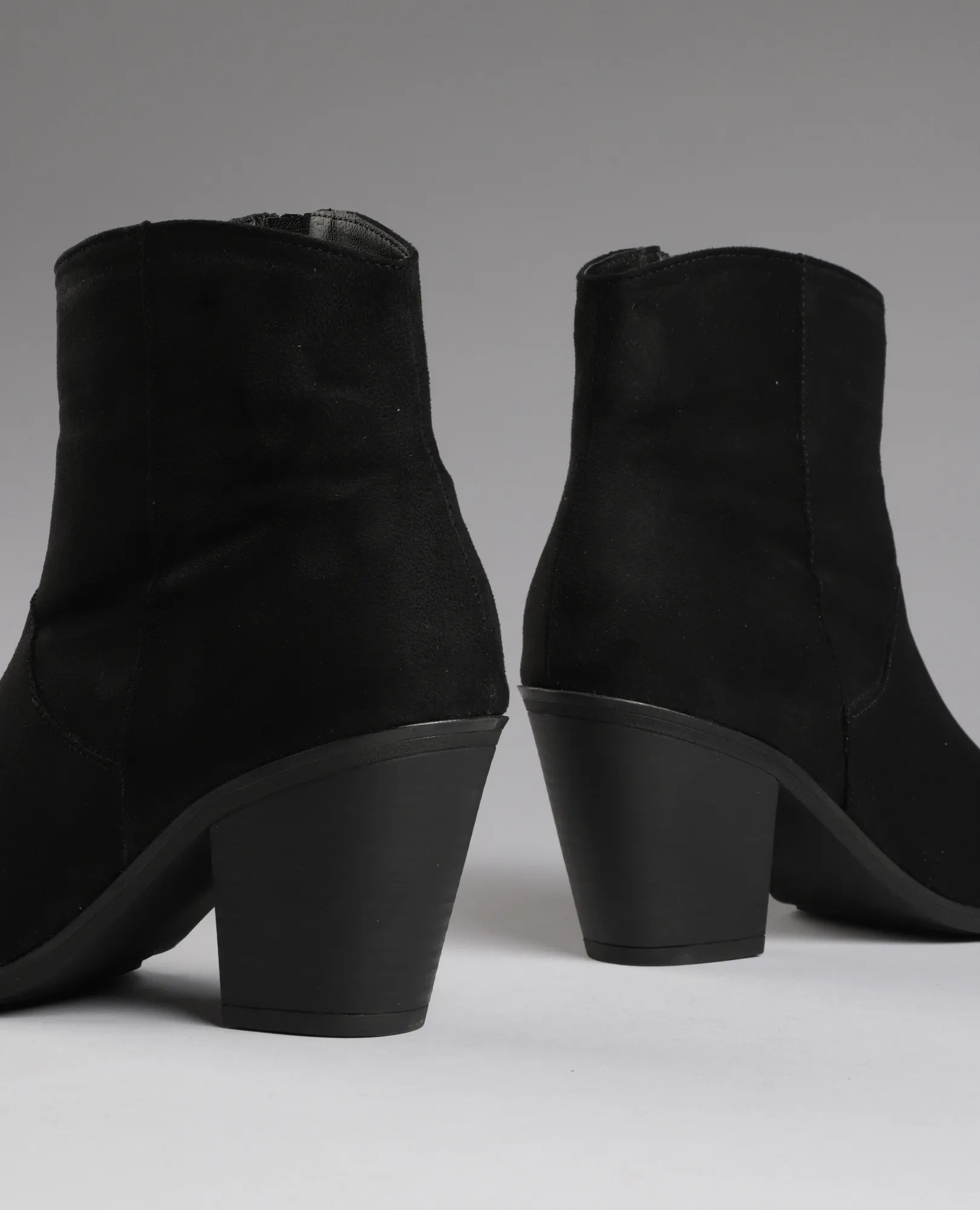 מגפוני בוקרים- תאיר