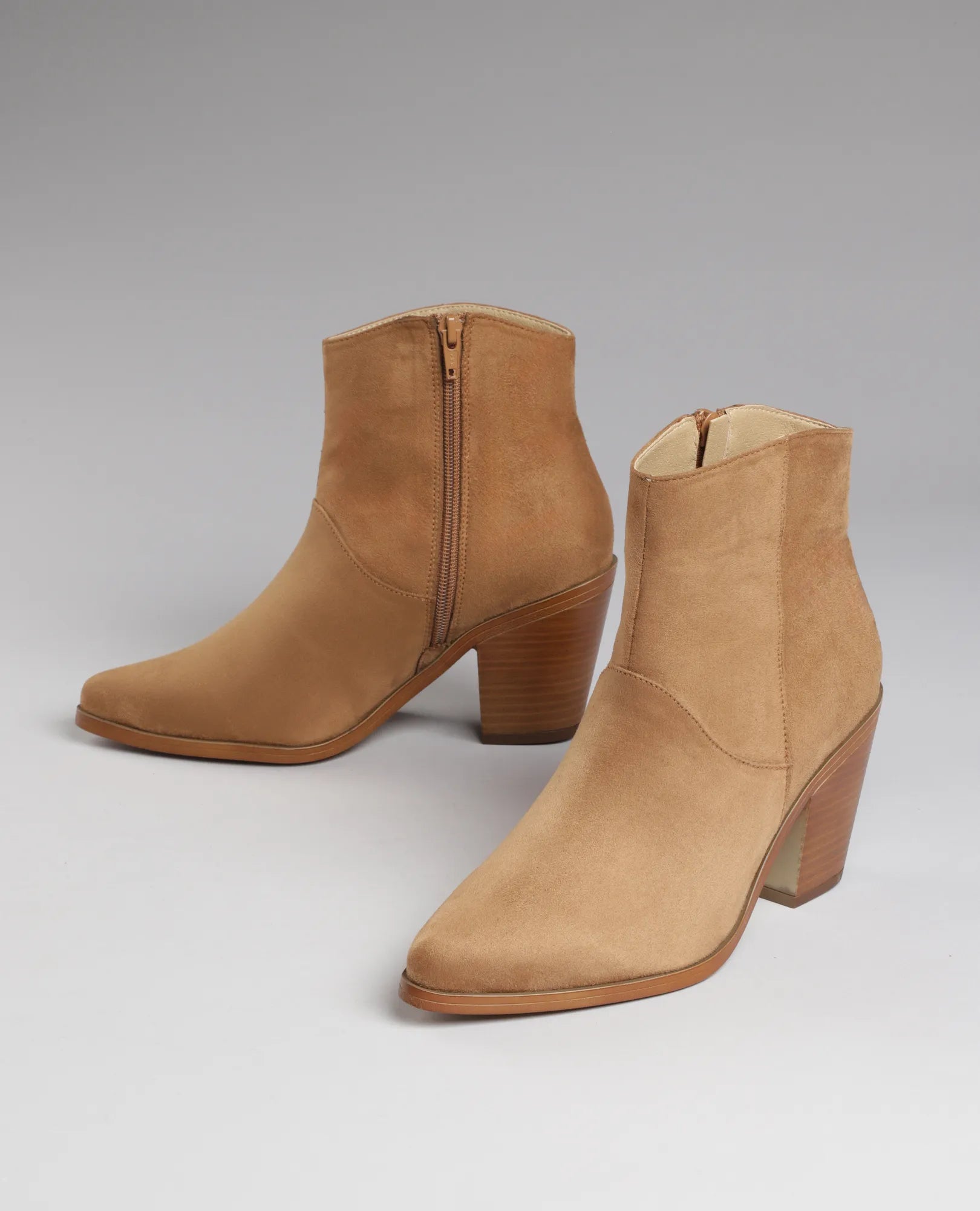 מגפוני בוקרים- תאיר