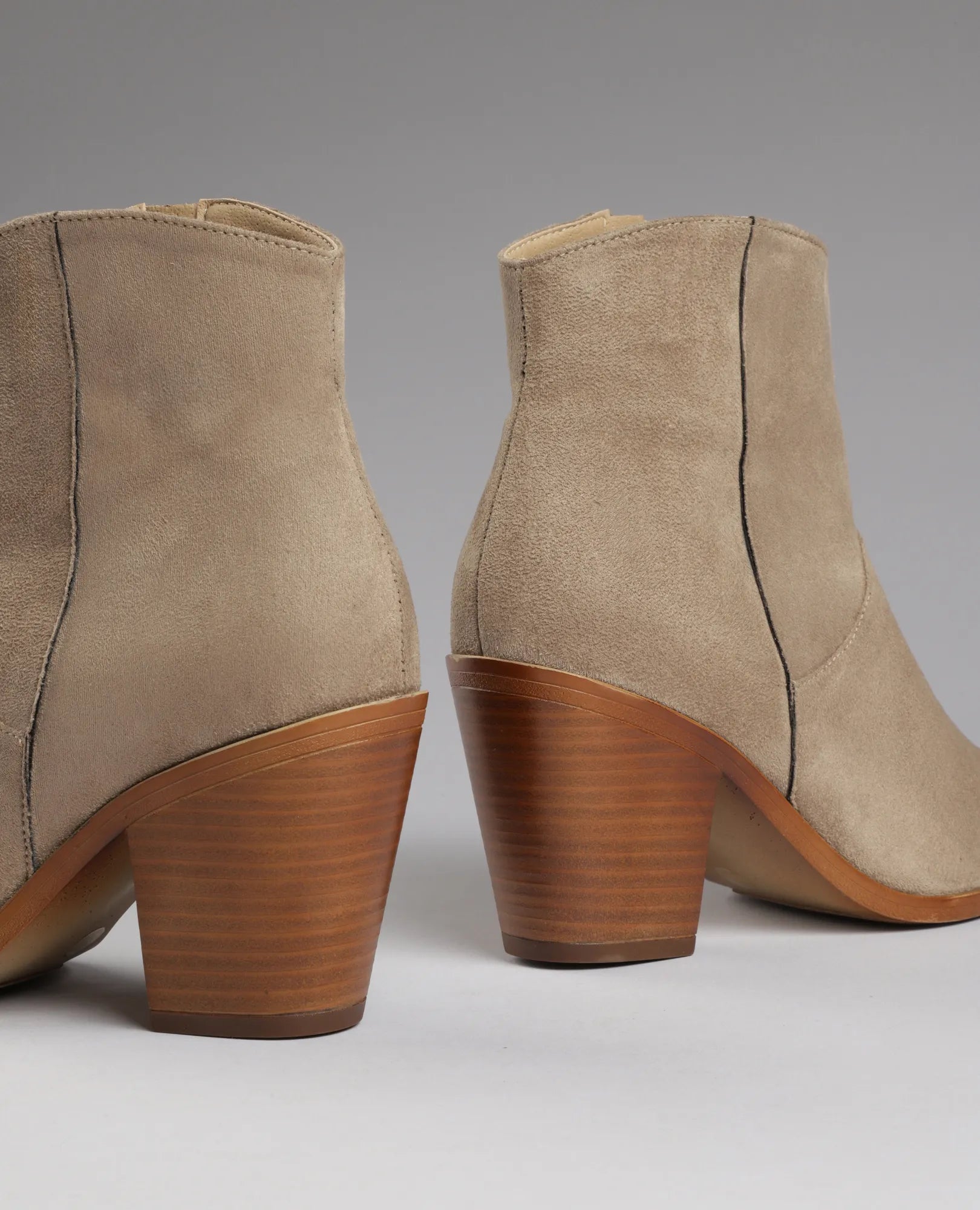 מגפוני בוקרים- תאיר