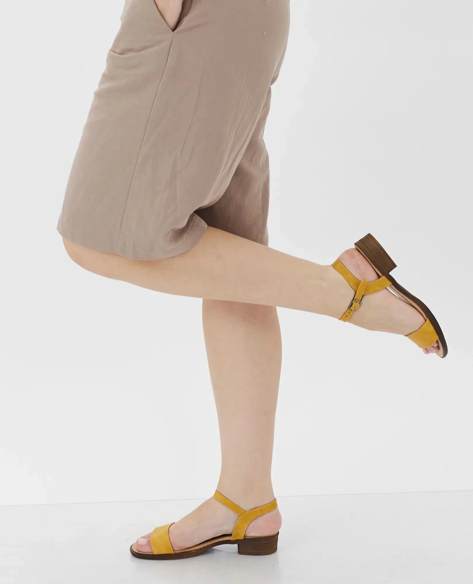 סנדלים קלאסיים- פלג