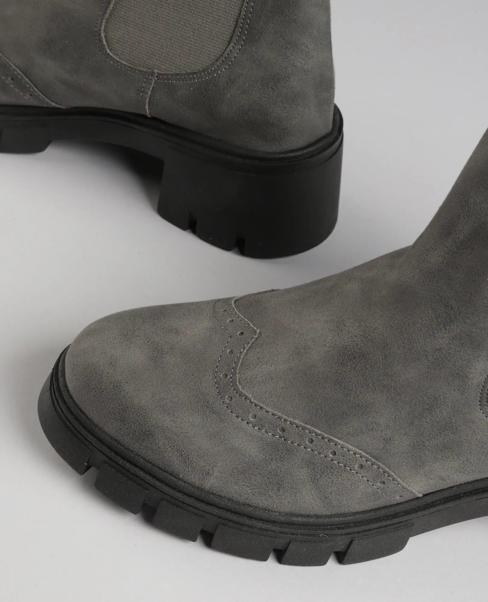 מגפוני צ'לסי - אביב - B Unique -  מגפונים