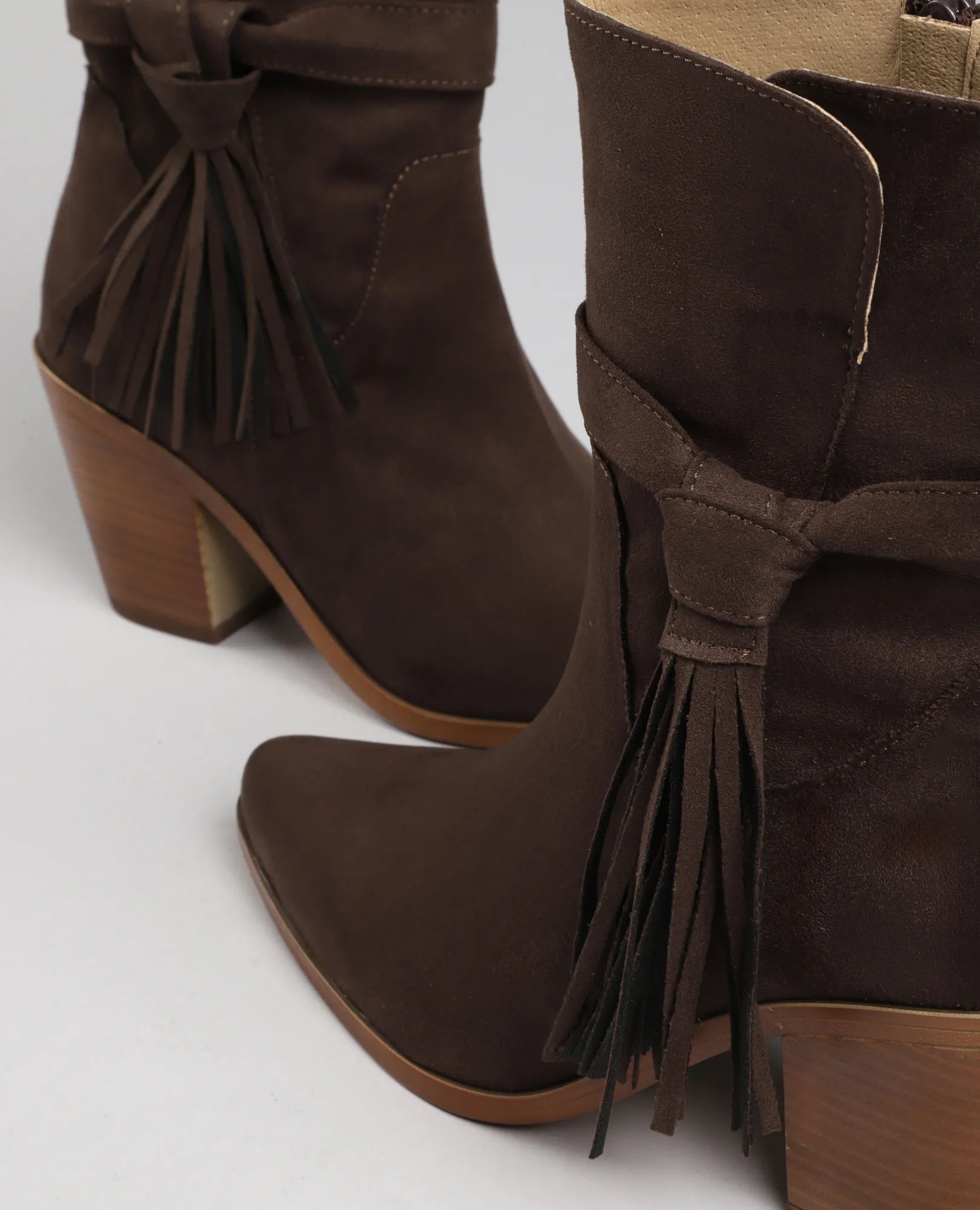 מגפונים עם פרנזים- אורית - B Unique -  מגפונים