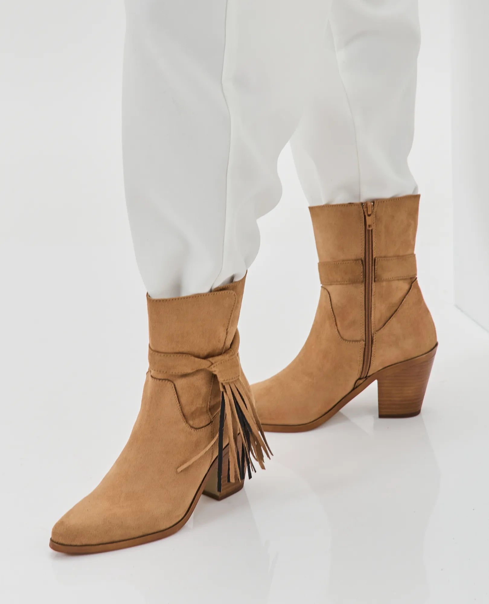 מגפונים עם פרנזים- אורית - B Unique -  מגפונים