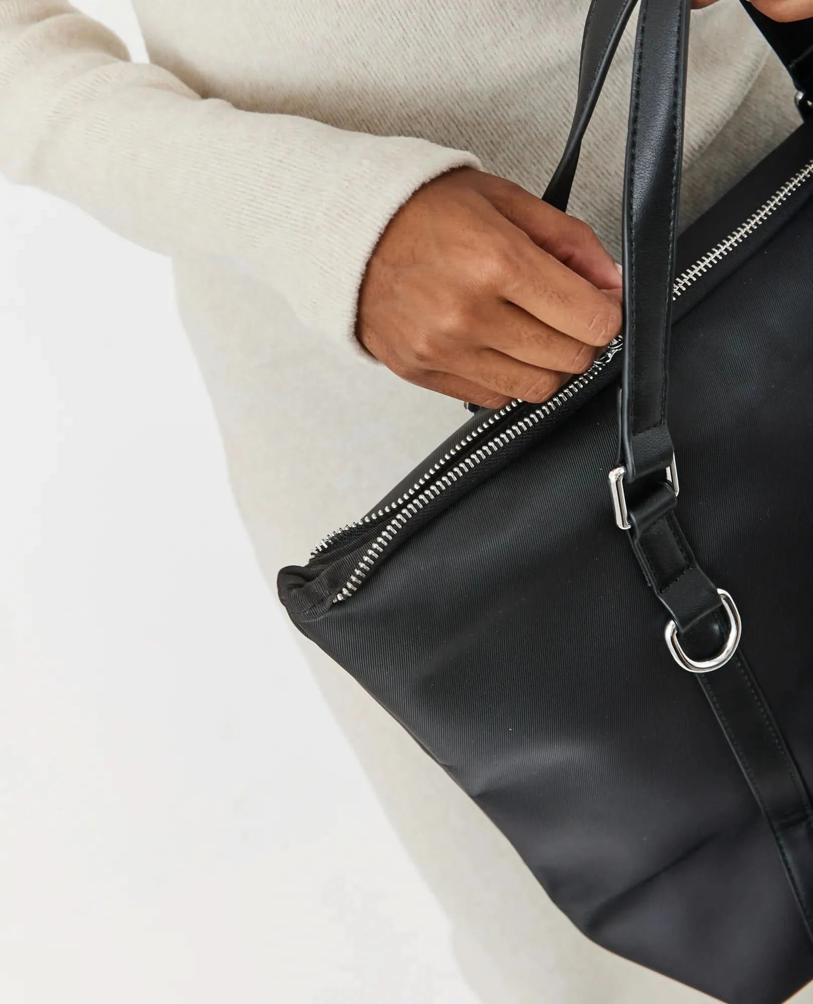 תיק צד ניילון