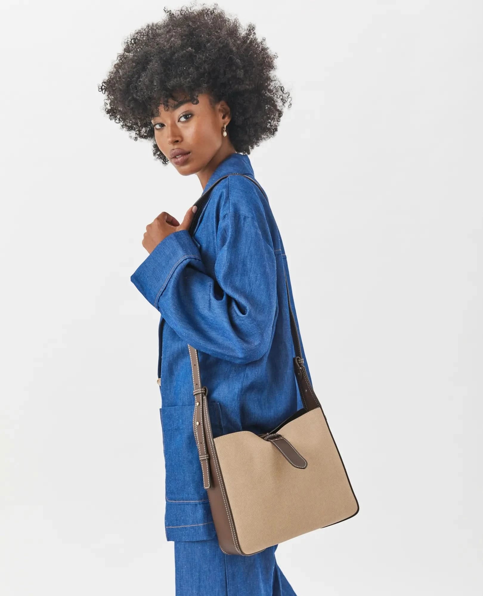 תיק צד סגירה לשונית