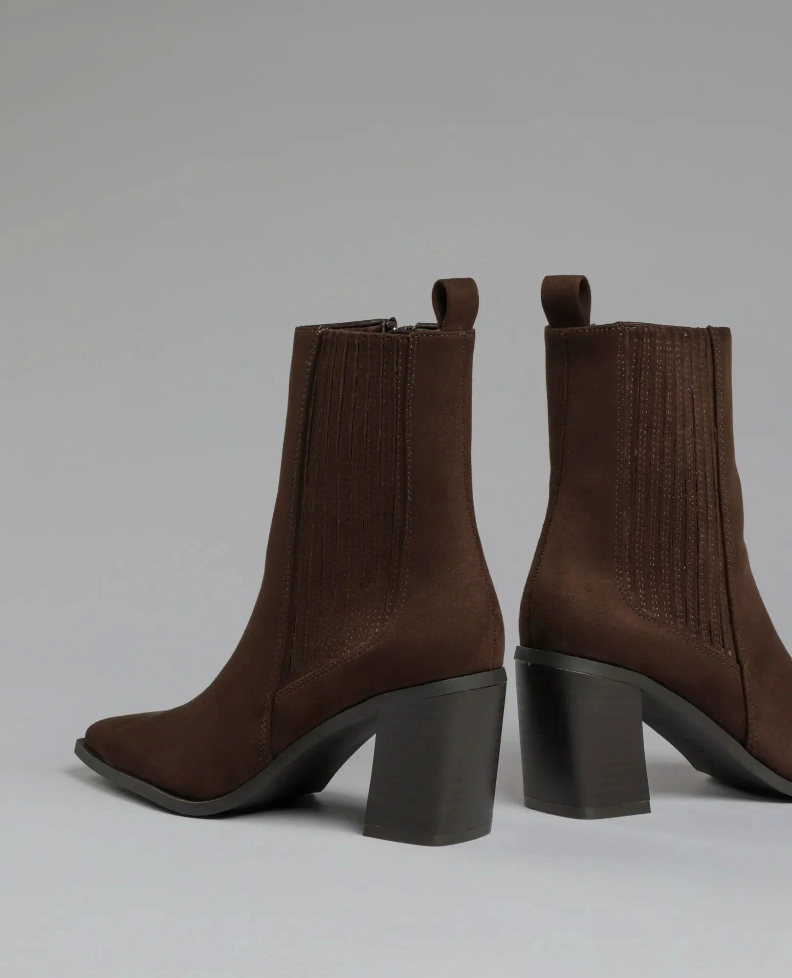 מגפוני עקב צ'לסי - גלי - B Unique -  מגפונים