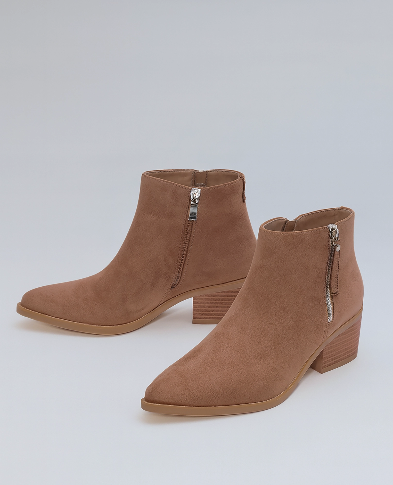 מגפוני בוקרים - גאיה