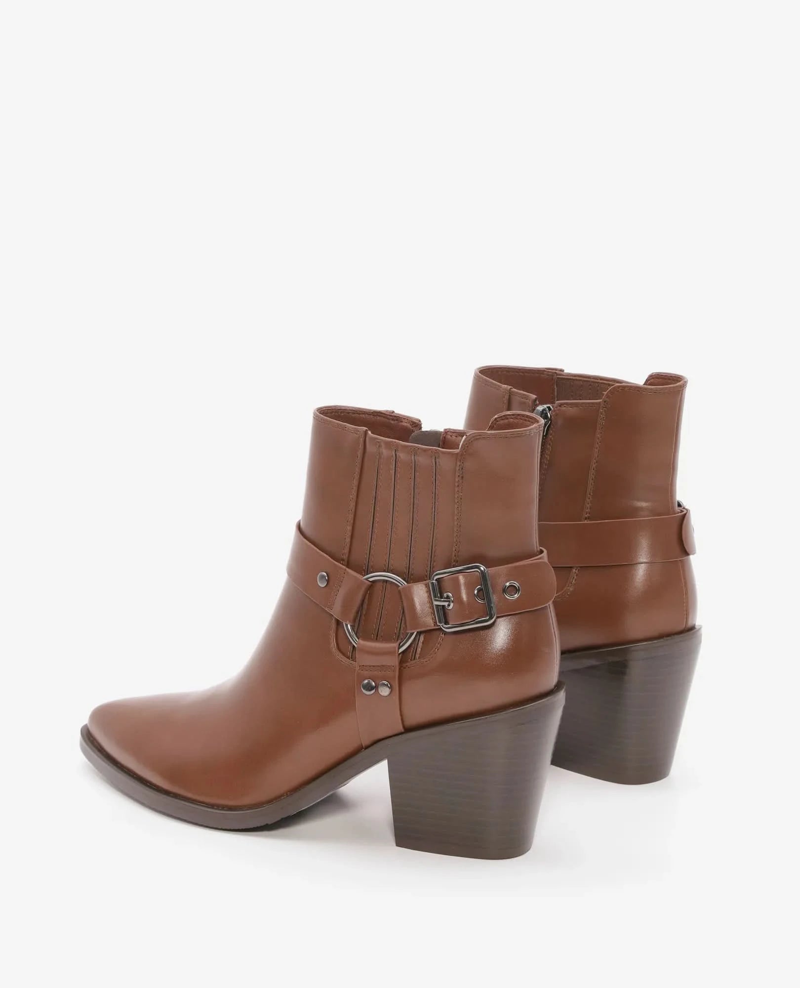 מגפוני בוקרים עם אבזם - סיגל - B Unique