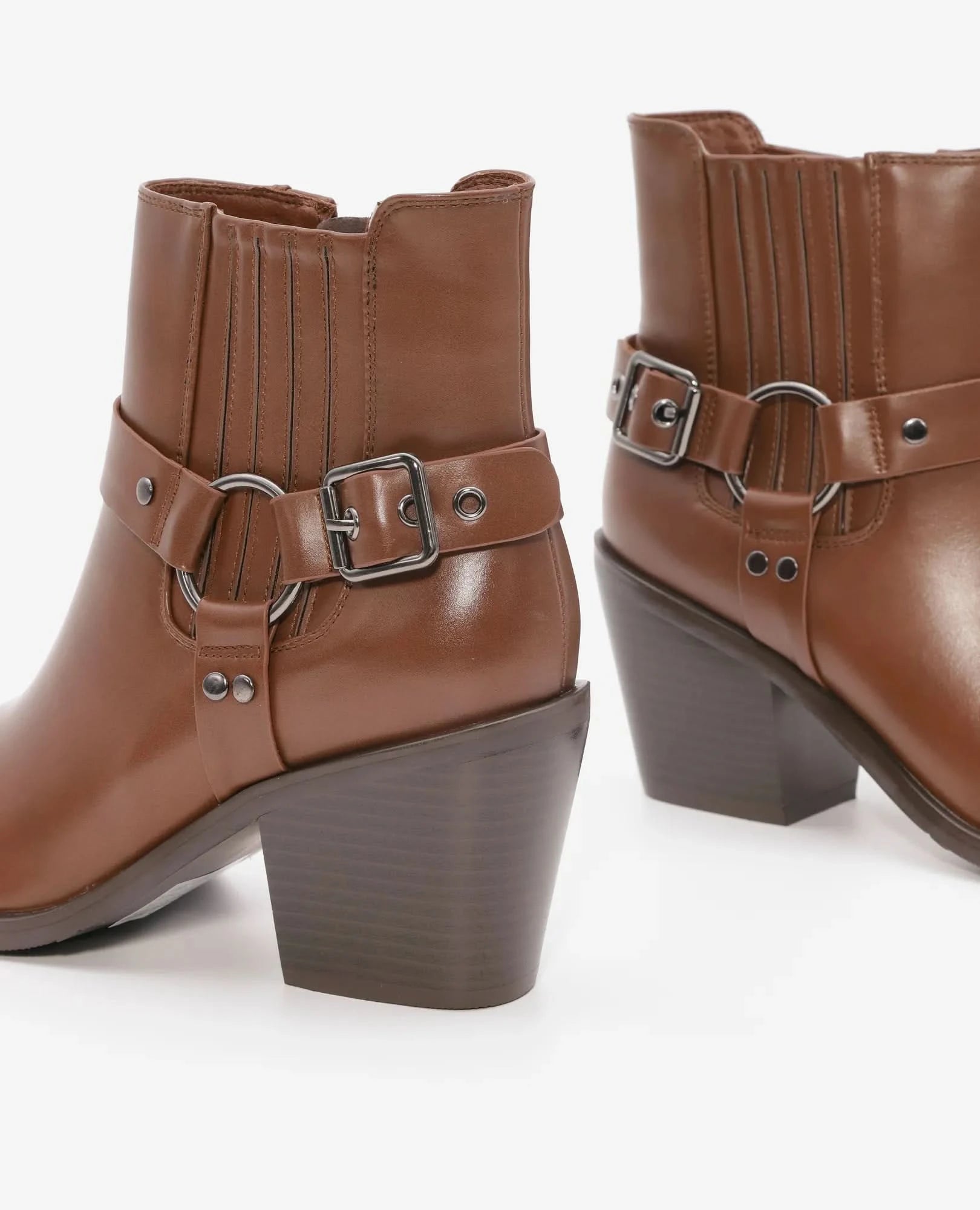 מגפוני בוקרים עם אבזם - סיגל - B Unique