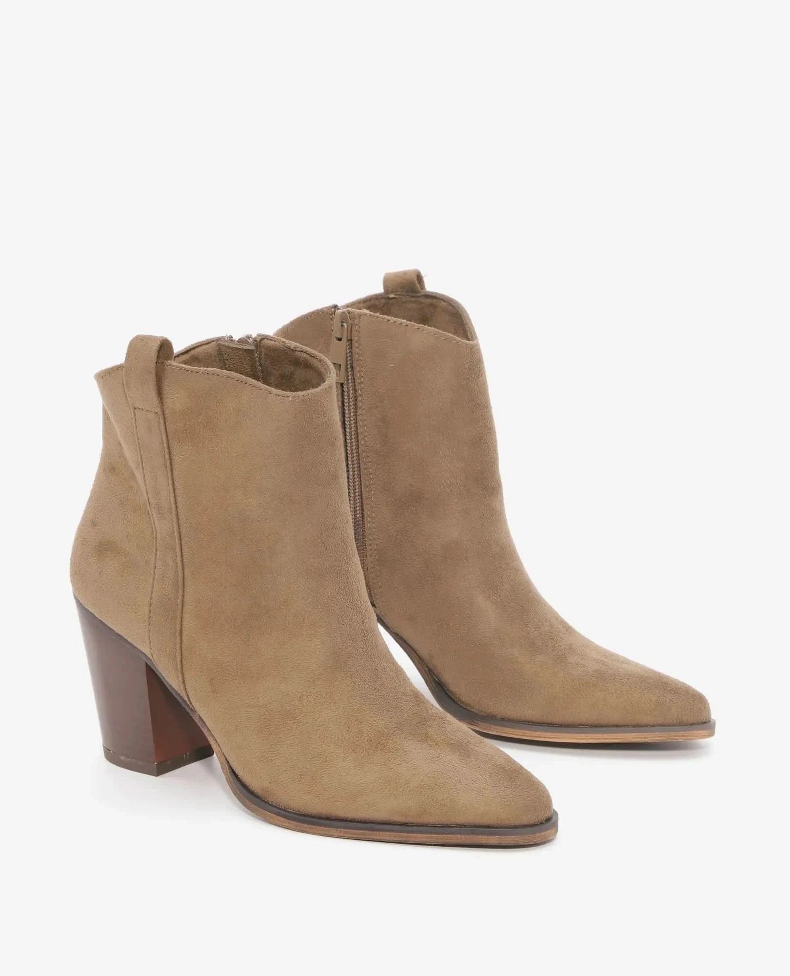 מגפוני בוקרים- גאיה - B Unique