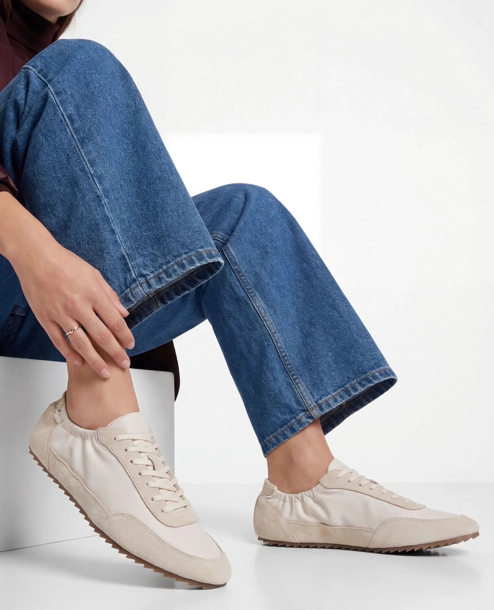 סניקרס עם גומי- קרי - B Unique -  סניקרס