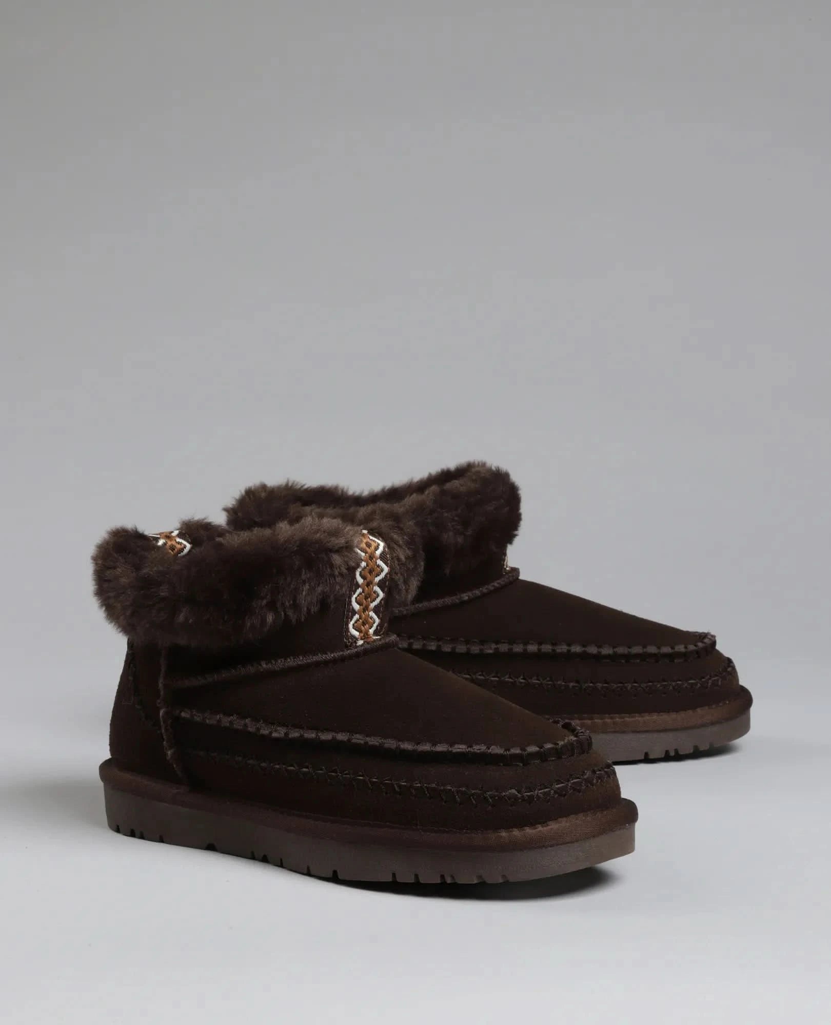 מגפוני פרווה - נאיה - B Unique -  מגפונים