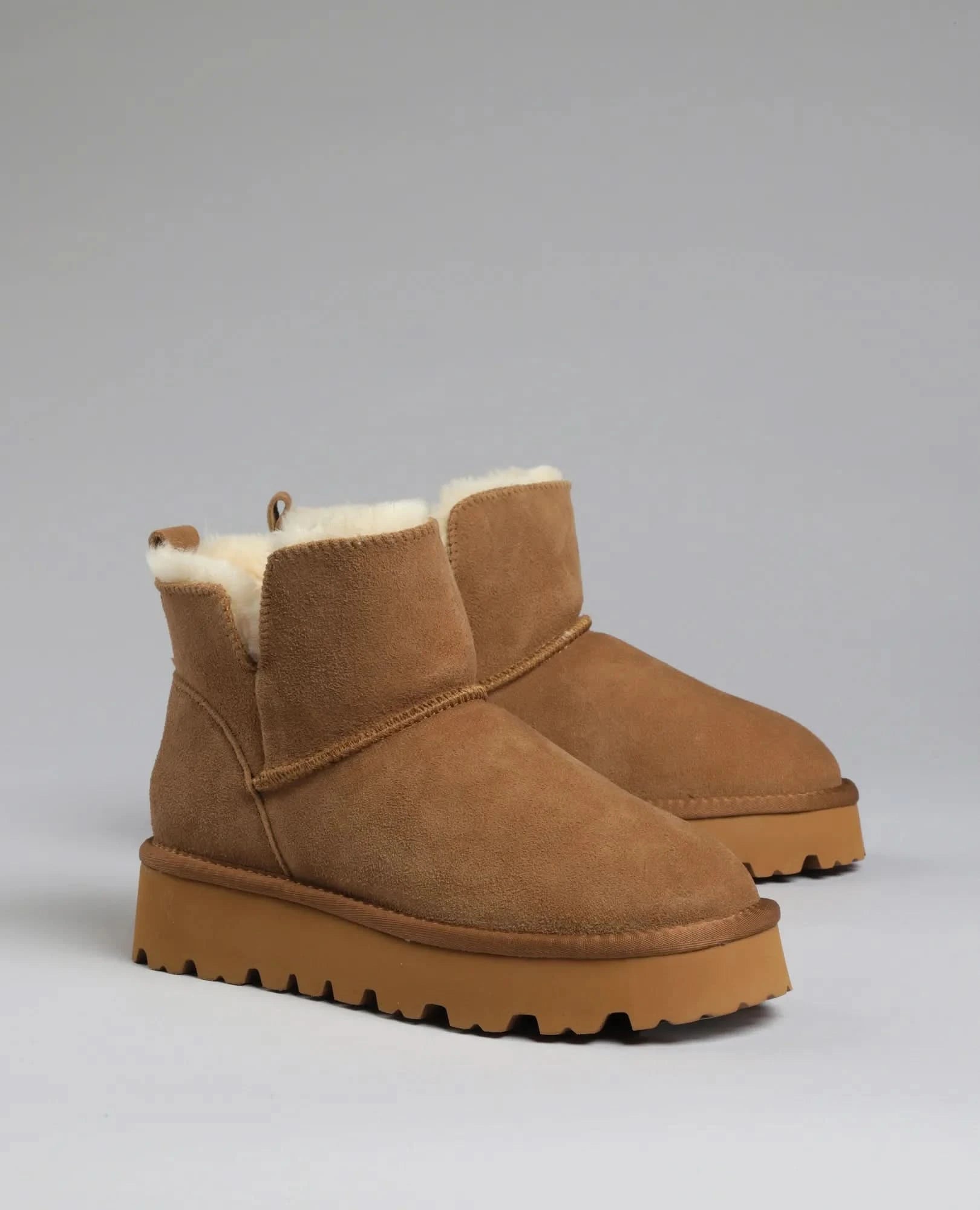 מגפוני פרווה עור - מילאנו - B Unique -  מגפונים