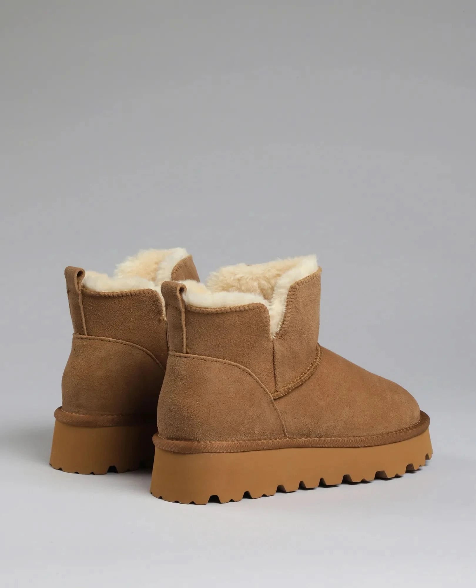 מגפוני פרווה עור - מילאנו - B Unique -  מגפונים