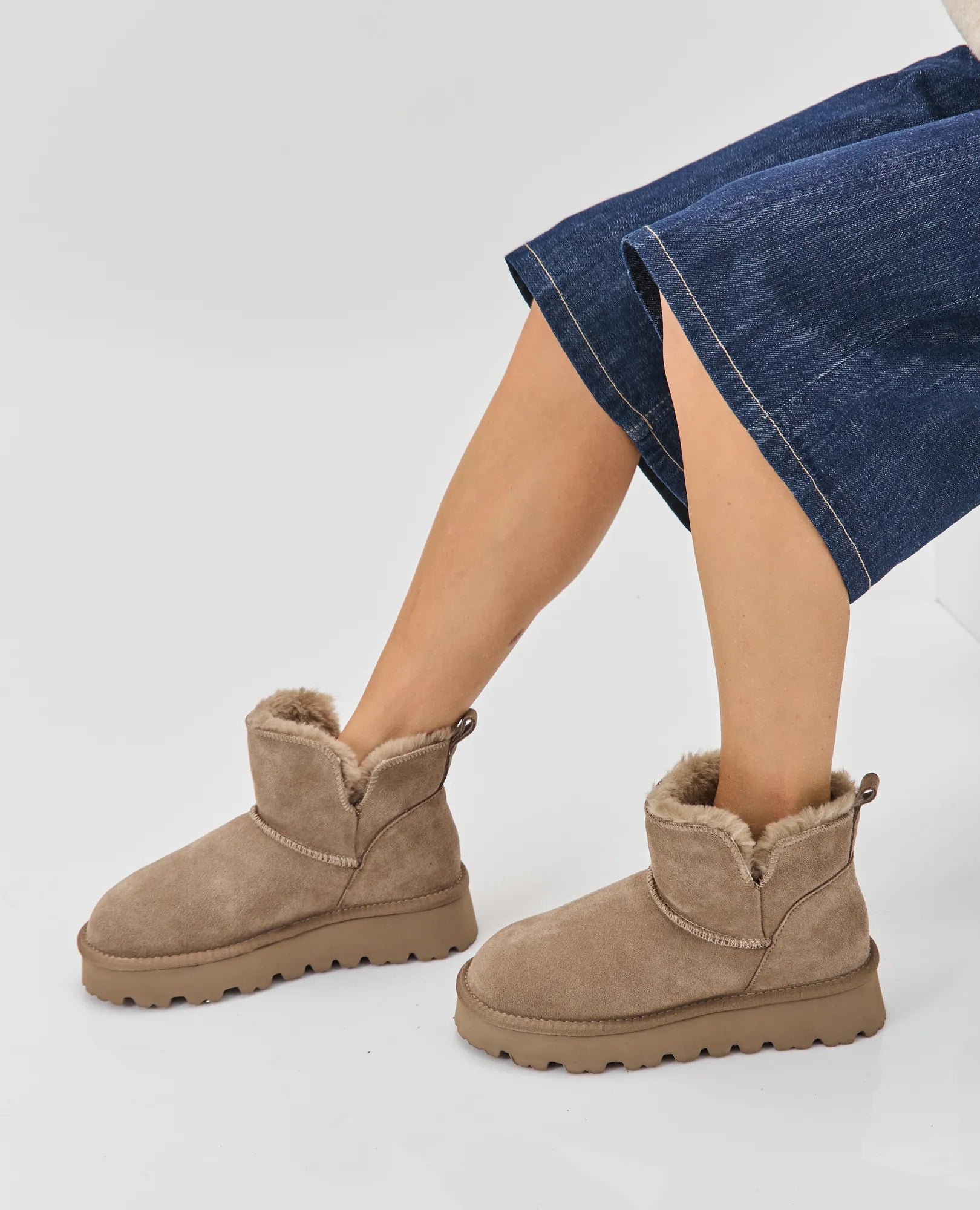 מגפוני פרווה עור - מילאנו - B Unique -  מגפונים