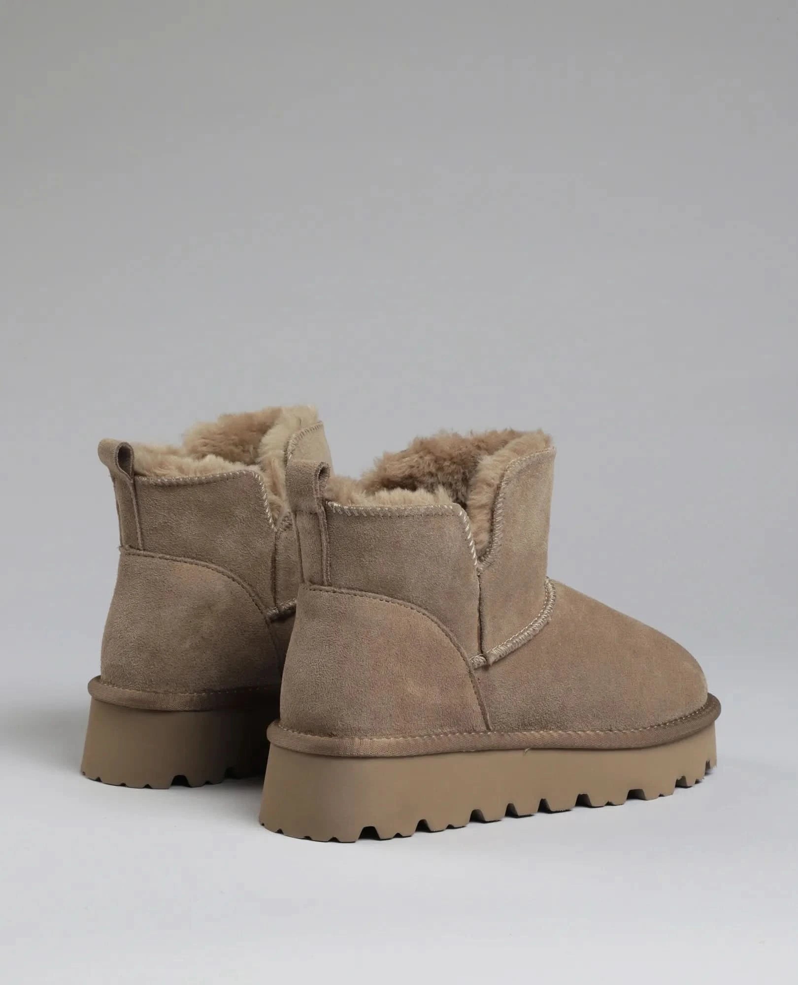 מגפוני פרווה עור - מילאנו - B Unique -  מגפונים