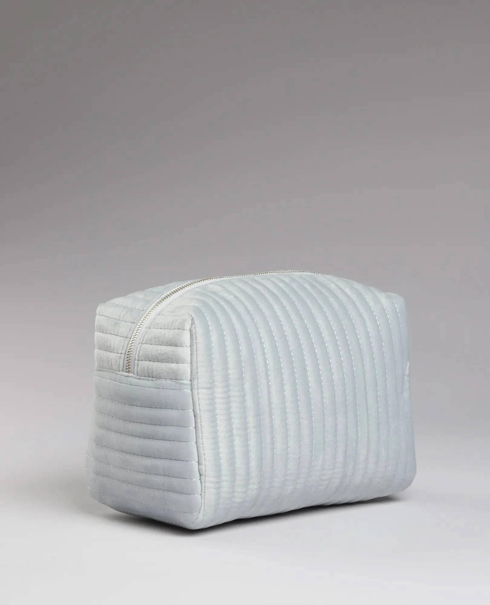 תיק איפור גדול - B Unique -  אקססוריז