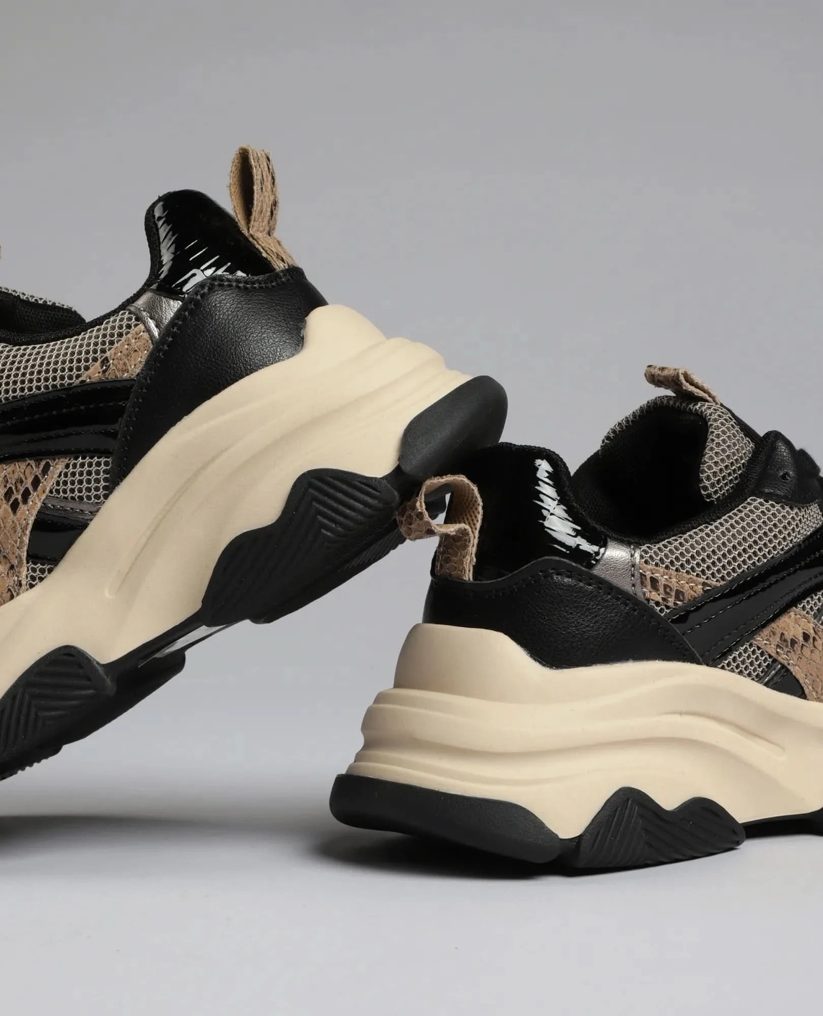 נעלי סניקרס - לוקה - B Unique -  סניקרס