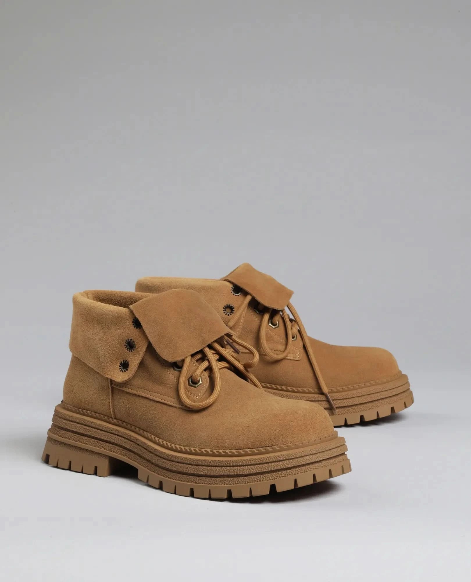 מגפונים סוליית טרקטור- ליאל - B Unique -  מגפונים