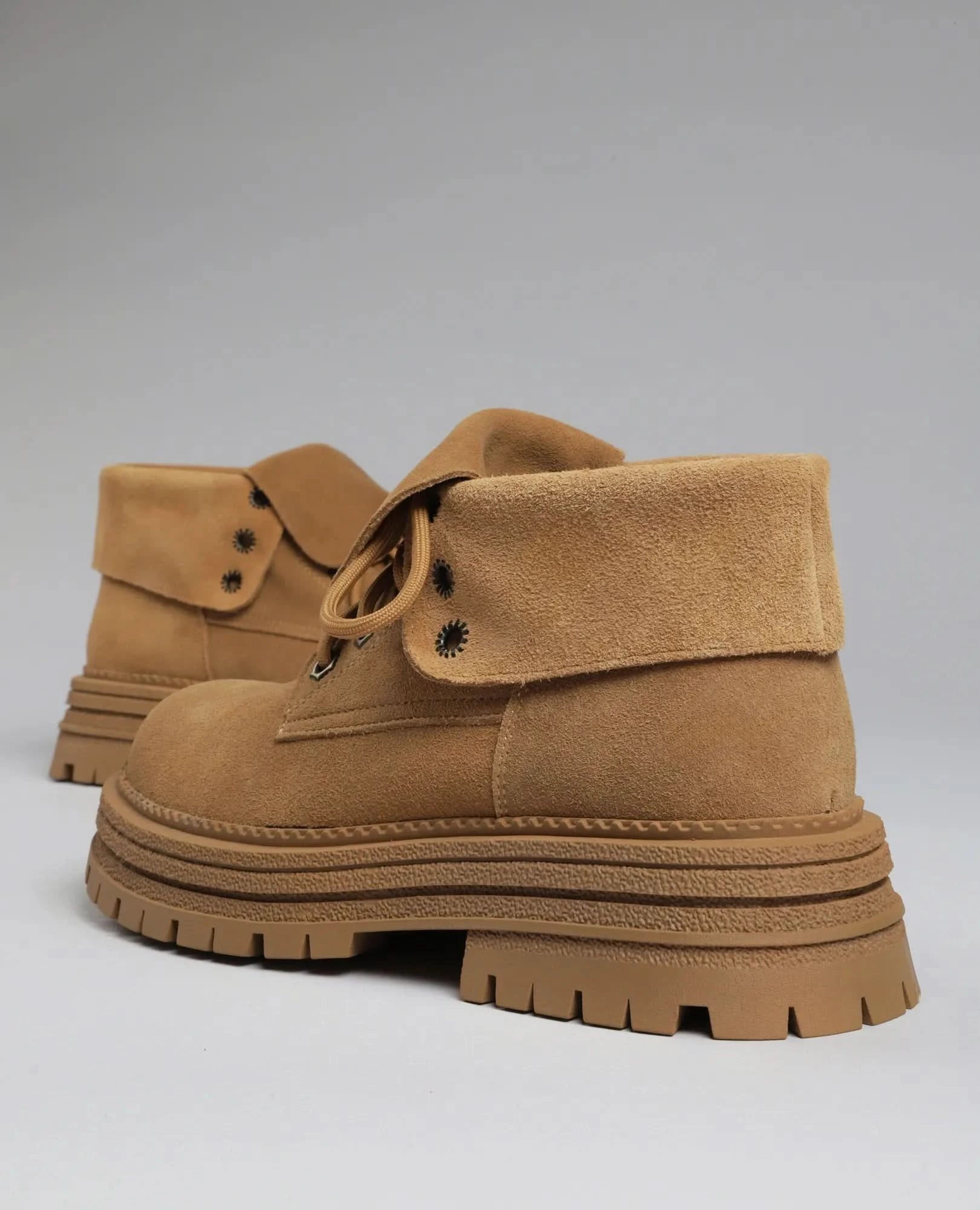 מגפונים סוליית טרקטור- ליאל - B Unique -  מגפונים