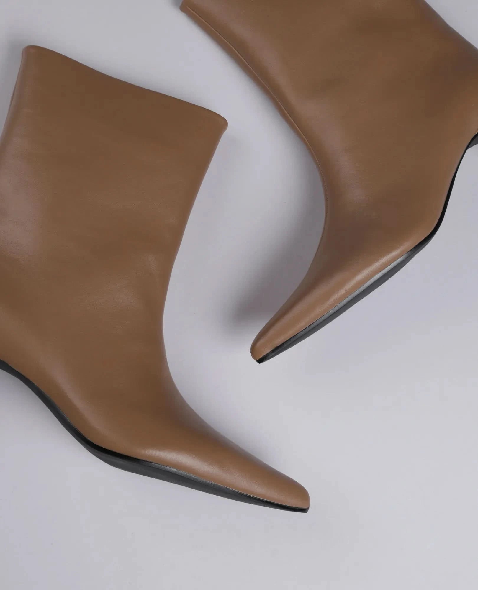 מגפוני שפיץ- קורינה - B Unique -  מגפונים