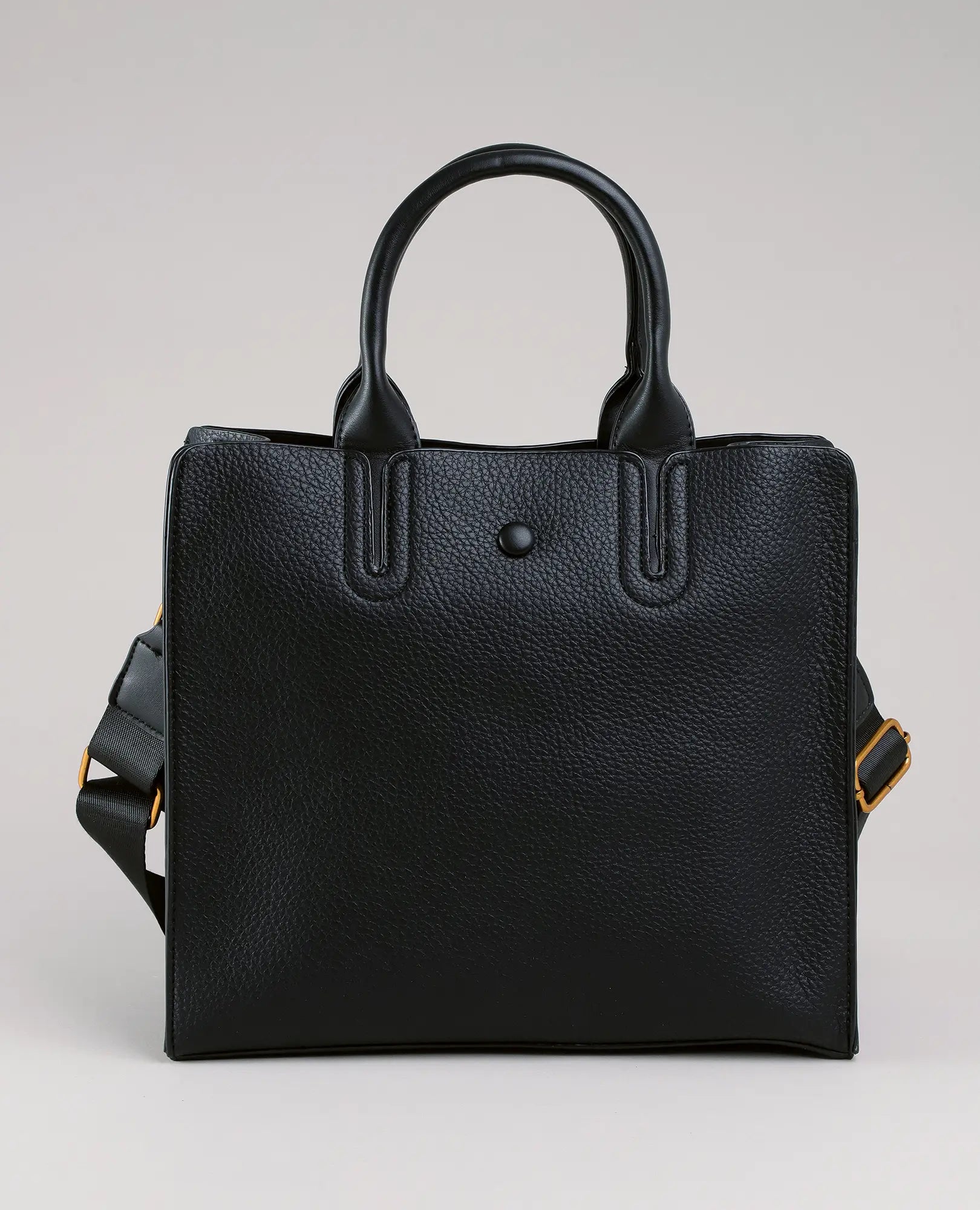 תיק צד קים שחור מבית B-Unique Bags עם ידיות קצרות ורצועה נשלפת, מוצג על רקע בהיר.