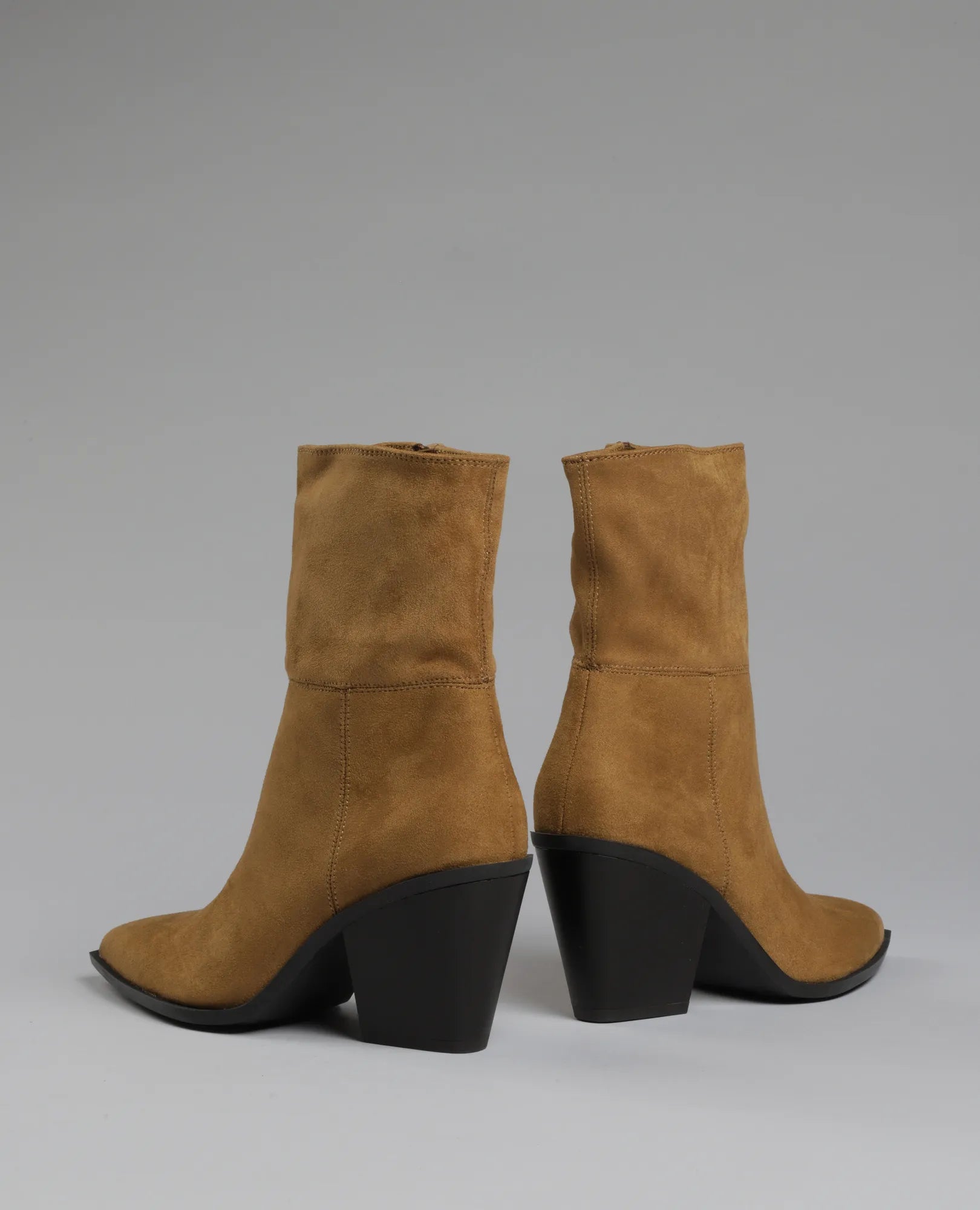 מגפוני עקב - רינת - B Unique -  מגפונים