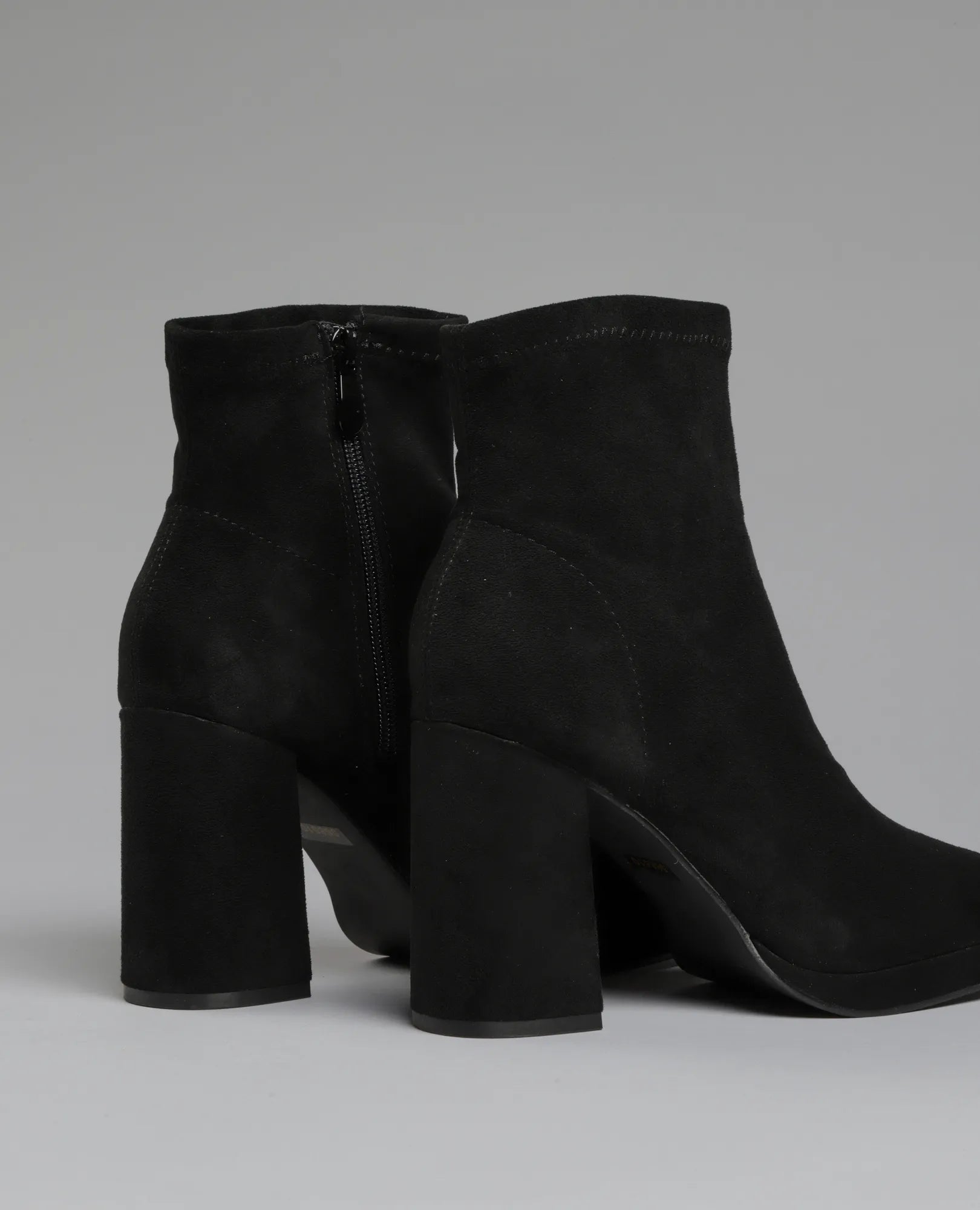 מגפוני עקב - שירי - B Unique -  מגפונים