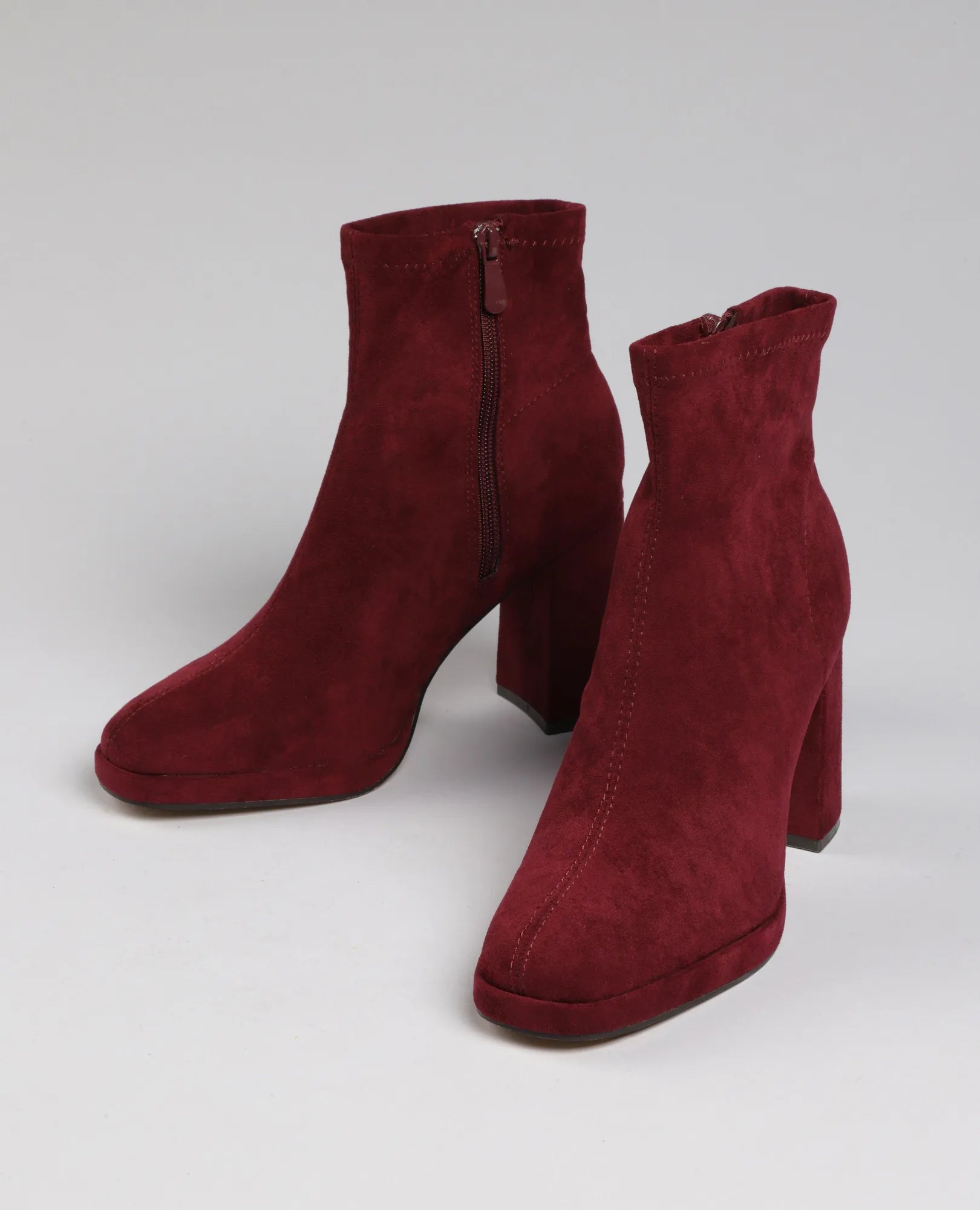 מגפוני עקב - שירי - B Unique -  מגפונים